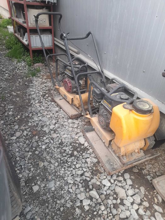 Vând placă compactoare