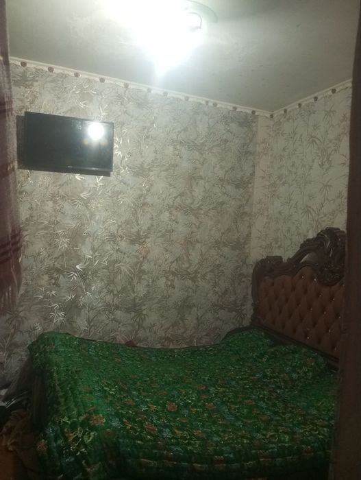 Uchastka sotiladi. Manzil Risoviy bozor. Juda qulay joyda joylashgan.