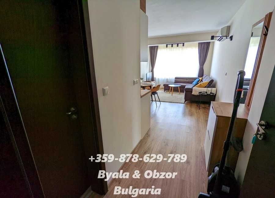 Продава се Двустаен апартамент в Обзор - 61 кв.м за 669 €/кв.м - Снимка #1