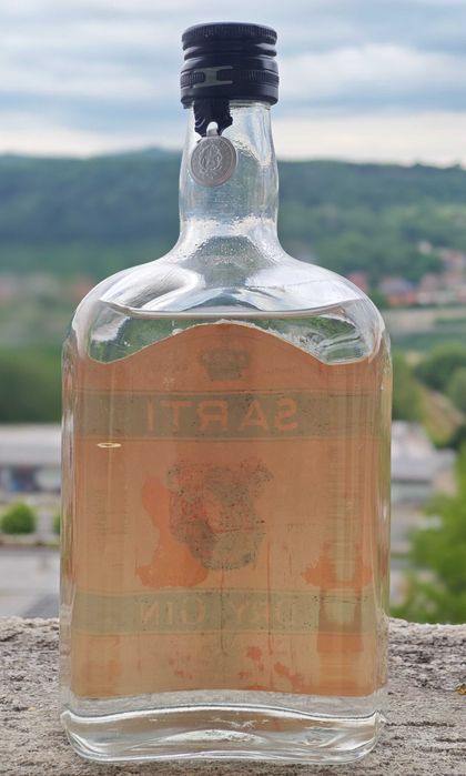 Sticla de Sarti Dry Gin din 1950