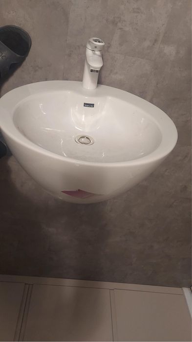 Chiuveta plus baterie, noi