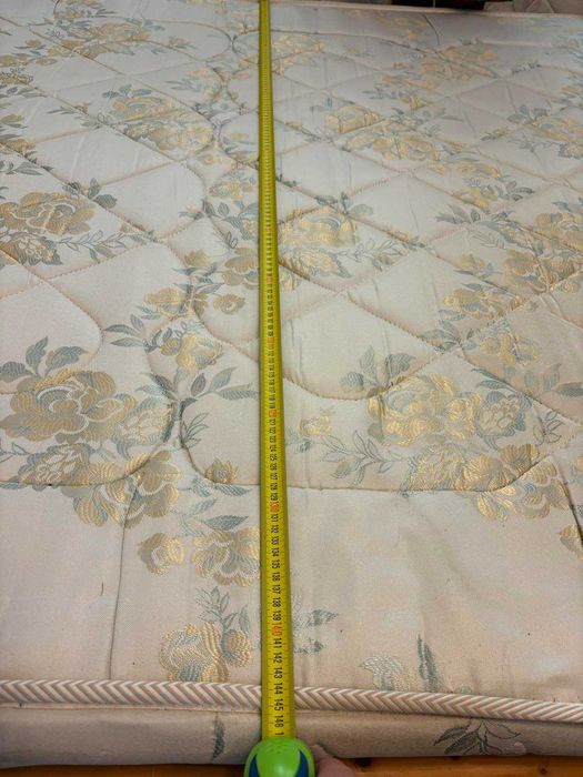 Матрак за спалня