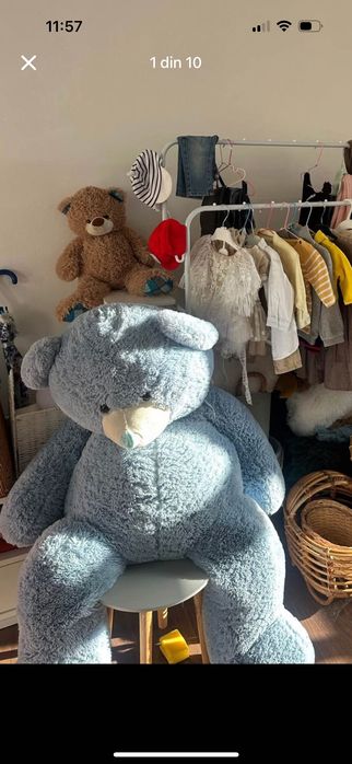 Vând 2 ursi, unul mare și unul mic