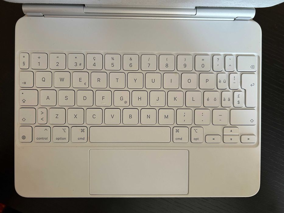 Magic Keyboard iPad Air 5  - Alb