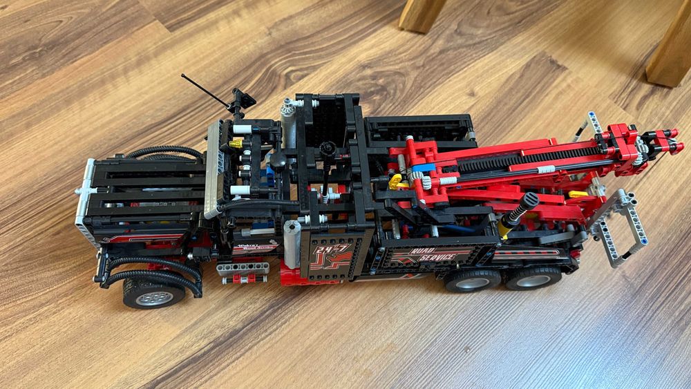 LEGO Technic 8285 Tow Truck Metallic version camion tractare