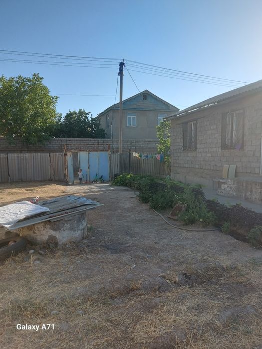 Срочно продаю дом участок на против парк янги Узбекистана.