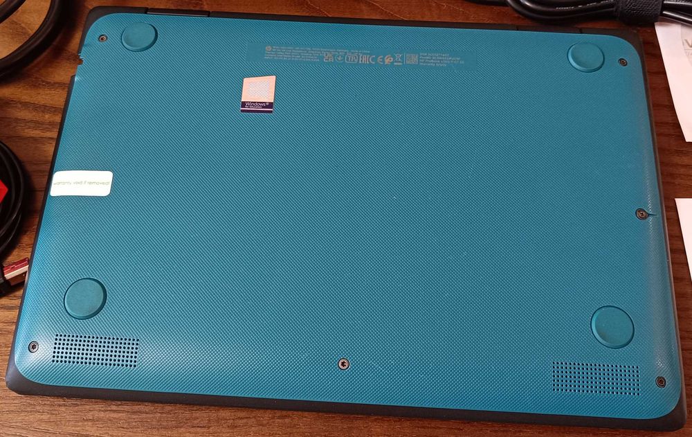 Лаптоп HP ProBook с тъчскрийн екран WIN 11 и дълъг живот на батерията