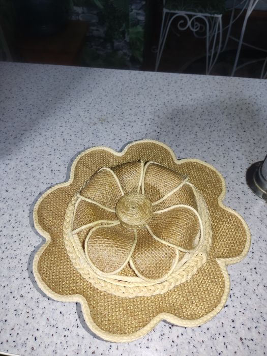 Подвеска из джутовой нити