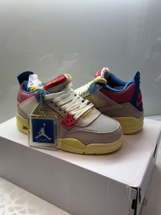 Jordan 4 Retro Union Guava Ice Кецове 36 Размер + Кутия