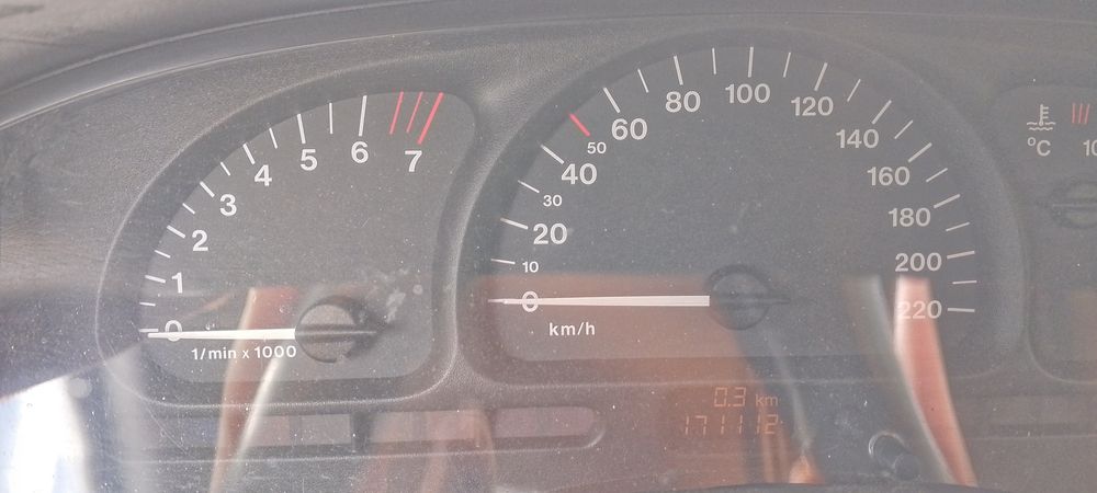 Опель Вектра Б 1.6 v16