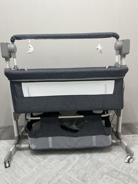 Манеж-кровать электрический для детей от 0 мес. до 24 мес.