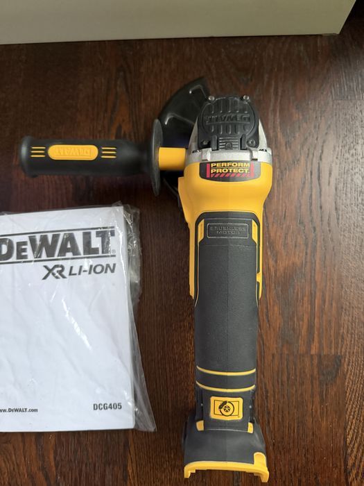 Dewalt DCG405 polizor unghiular cu motor fără perii, cu acumulator 5Ah