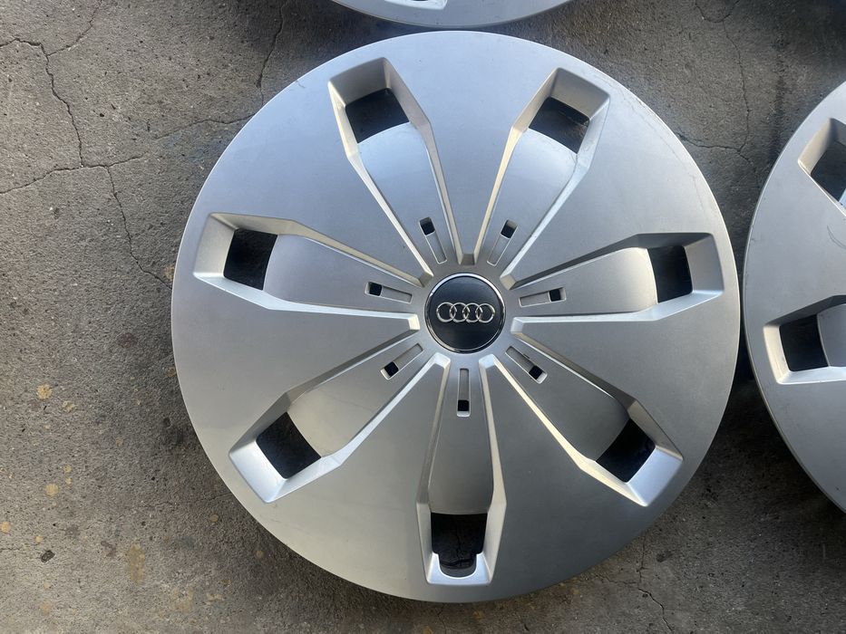 Оригинални тасове за Audi 16”
