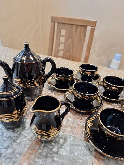 Черен сервиз за кафе