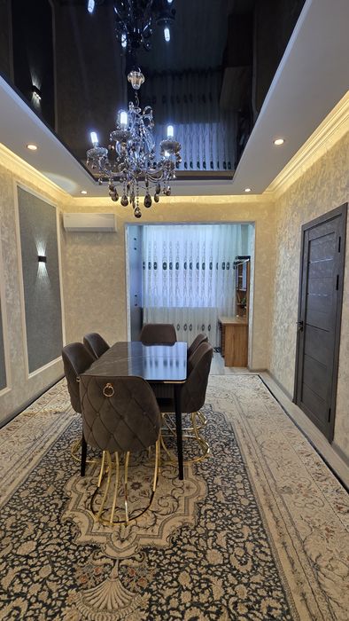 Aviasozlar  3 xonalik  4 qavatda balkon 1.5x6 
Квартал - Авиасозлар 1