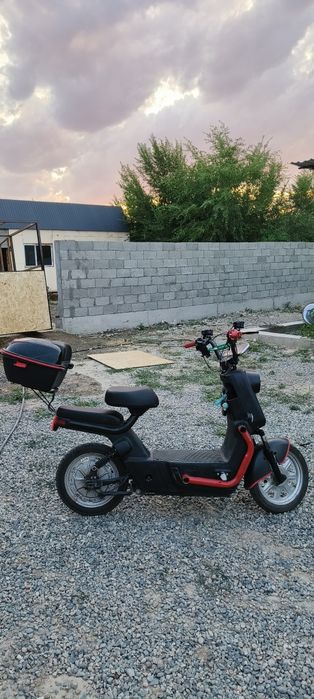 Скутер танк ает 48 вольт 800 ватт