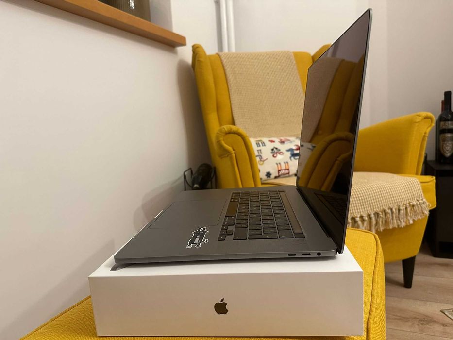 MacBook Pro 16-inch