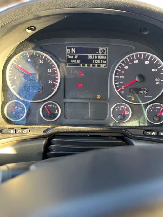 Man TGX 18.440 - cap tractor si Semiremorca box KOGEL