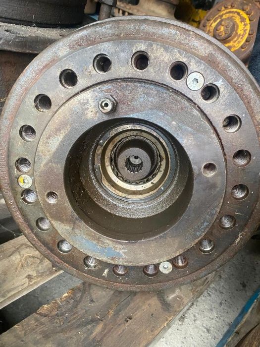 Transmisie finala Excavator Case 688 , 788 , 888 , 988 , 1188