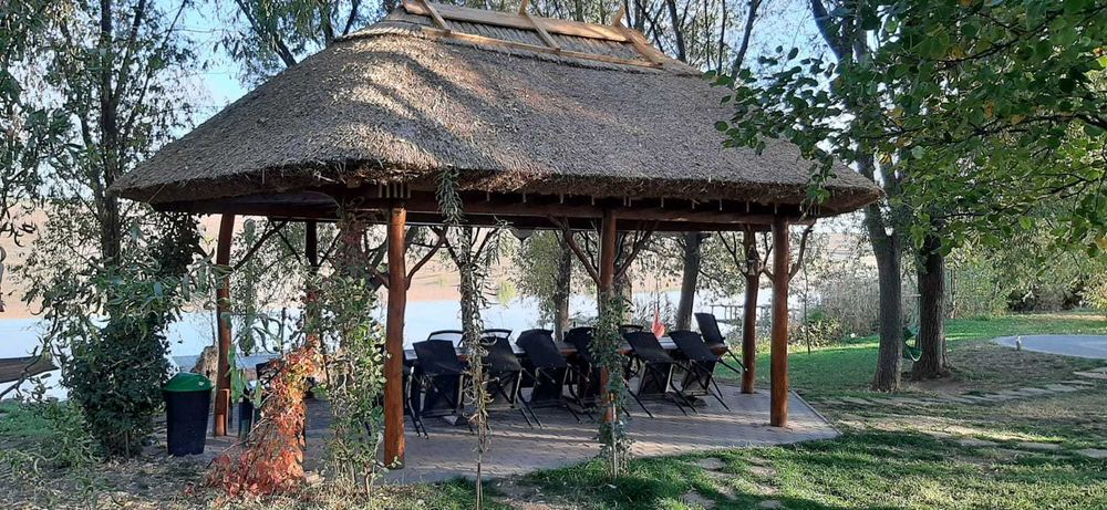 Vând domeniu piscicol cu 2 bălţi de pescuit FUNDULEA