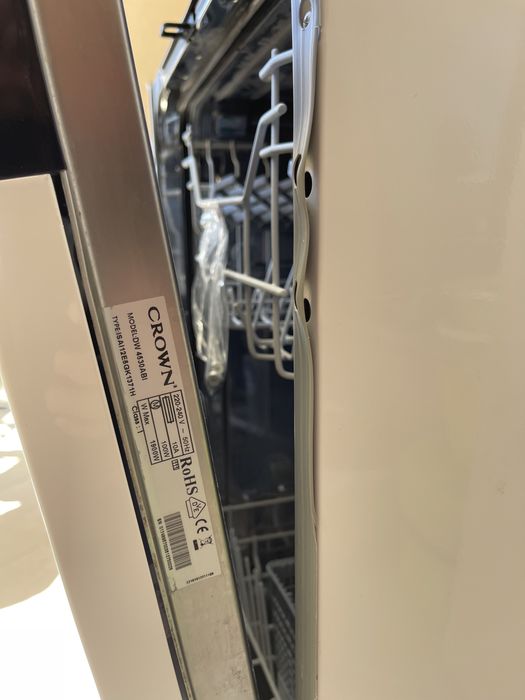 Съдомиялна машина за вграждане Crown DW 4530 ABI