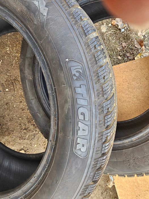 Зимни гуми във отлично състояние