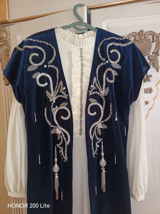 Ansambl 2 marta kiyilgan