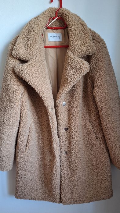 Haina dama noua, C&A