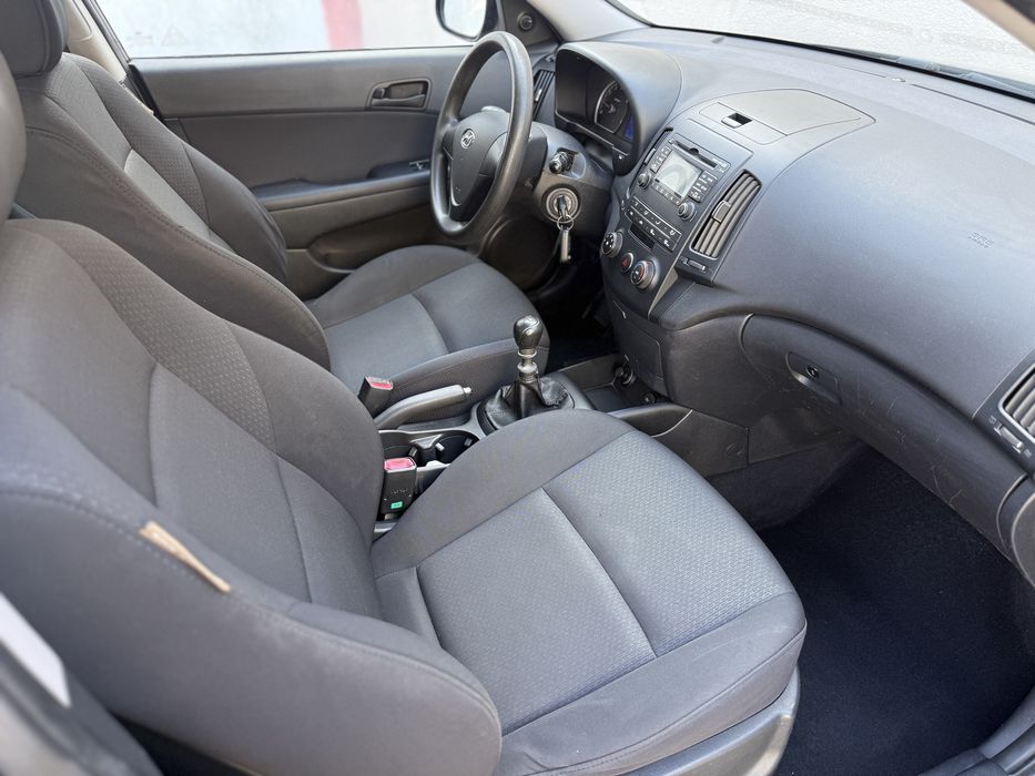 HYUNDAI i30 2009 — imagine 5