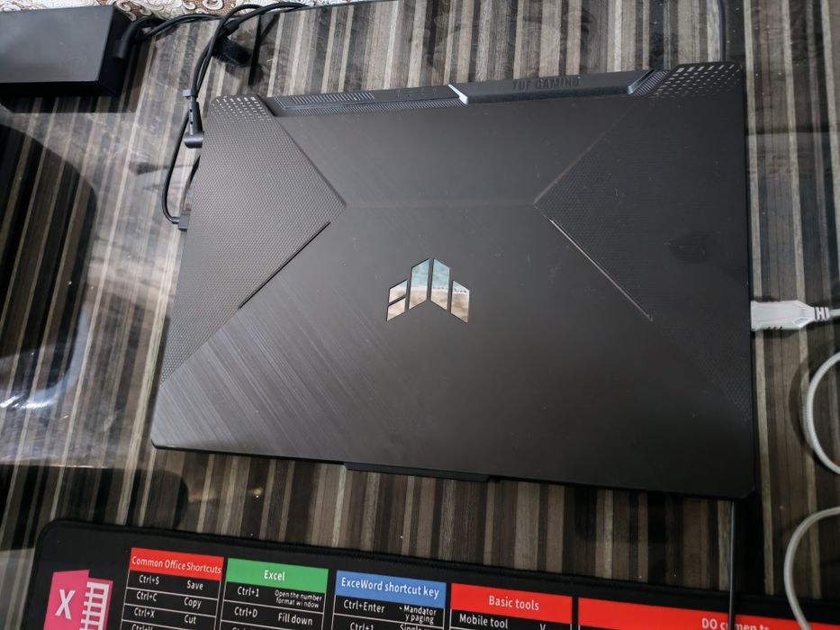 Notebook Asus Tuf gaming xolati yaxshi