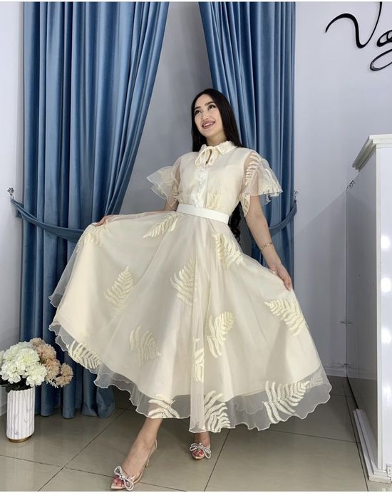 Продам платье в идеальном сосьянии