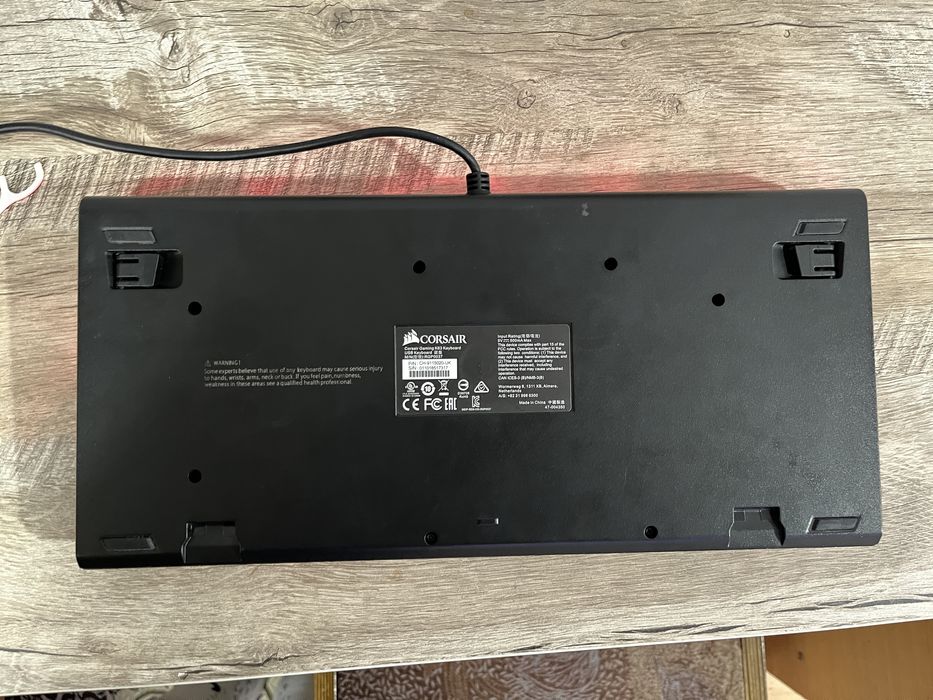 Продам клавиaтуру Corsair K63 (CH-RU)