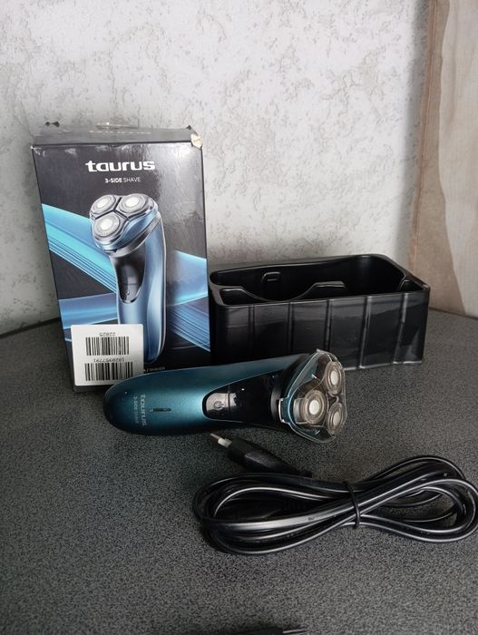 Машинка за бръснене Taurus shave 3-side