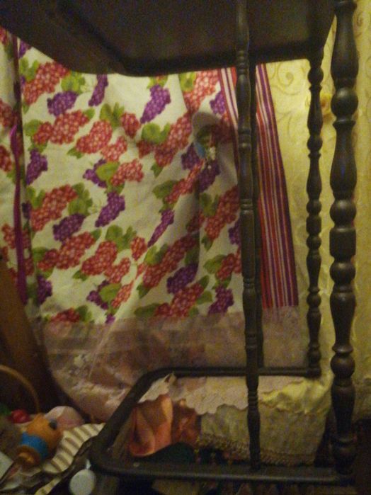 Столик 40*50*68 бу компактный