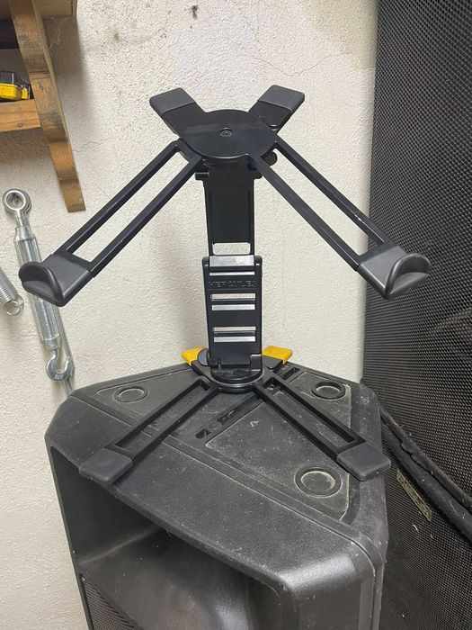 Стоика за лаптоп