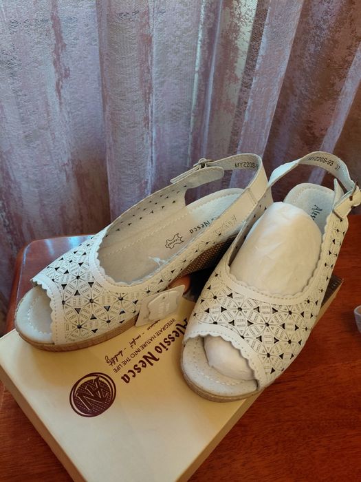 Босоножки кожа лето