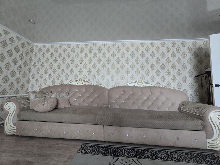 Срочно продается уголок