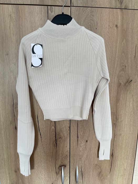 Дамски плетен комплект