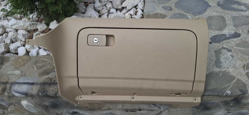 Vand plansa bord,torpedou GOLF 5-JETTA,mocheta,sertare