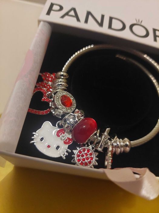 Bratara Hello Kitty marime universala in cutie cadou Pandora