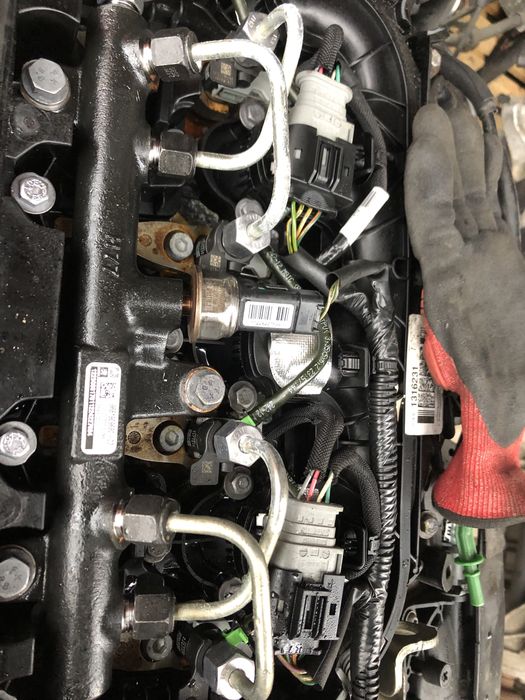 Injector injectoare Delphi 2.0 tdci euro5 Ford Peugeot Citroen