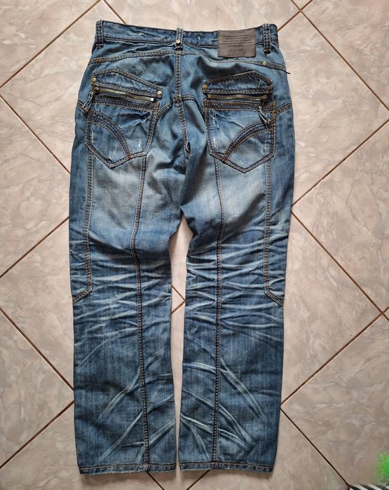 Blugi stil affliction