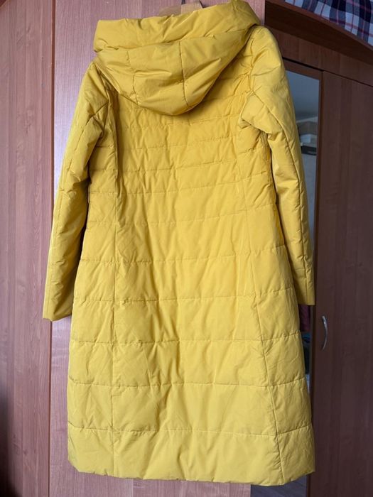 весенняя куртка 42-44 размер