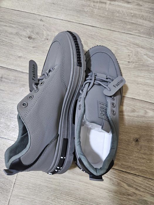 Мужские кроссовки