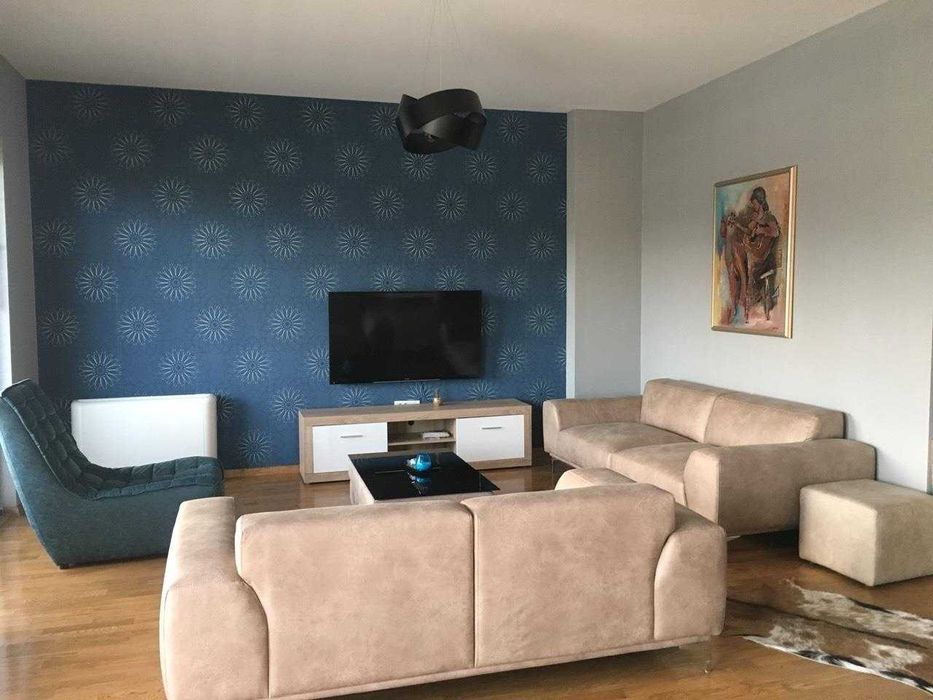 Дава се под наем Тристаен апартамент в Пловдив, Христо Смирненски - 82 кв.м за 280.5 € - Снимка #2