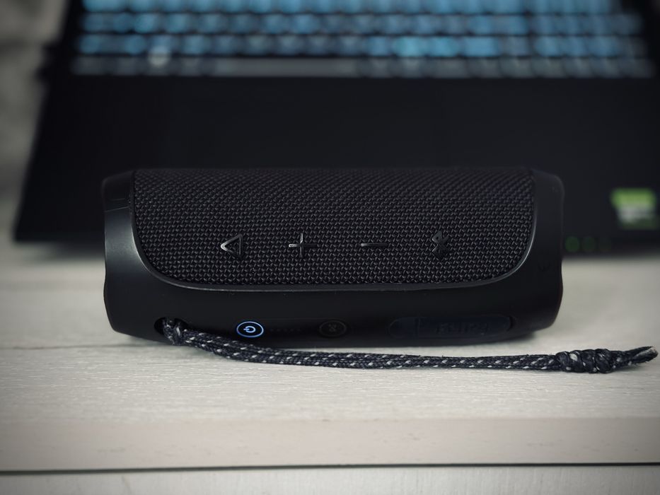 Продам JBL FLIP 4