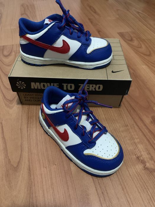Adidasi copii nike marimea 25