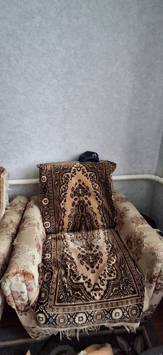 Диван кресосымен