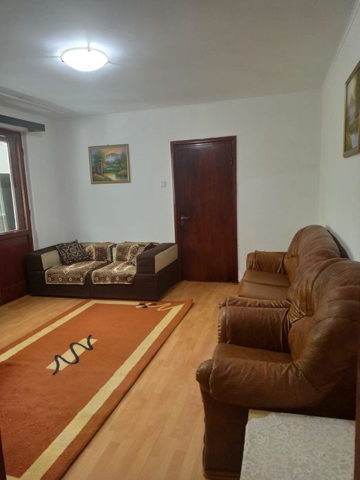 Inchiriere apartament 3 camere