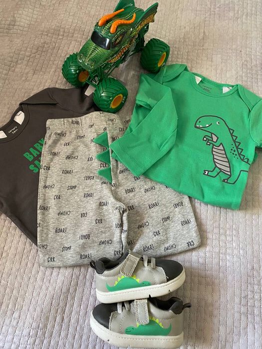 Продаю детские вещи